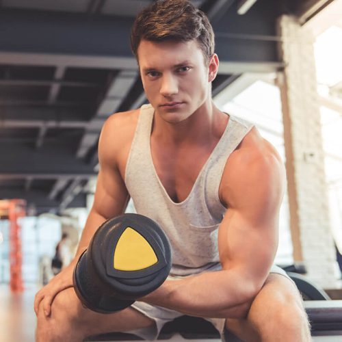 man-at-the-gym-WG98GXE-rb3t7ciafwyfw31jz2imtxibh19lkyqxw0wfisvgco